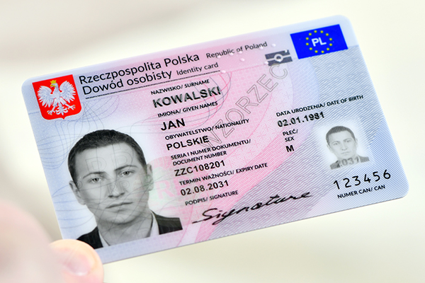 elegancki dokumencik to pozycja która zadowoli najbardziej wymagających kolekcjonerów
